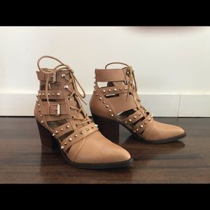 Sam Edelman Elana booties in camel leather